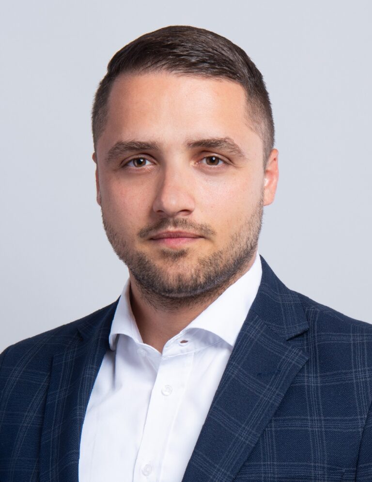 Ново признание за Александър Иванов