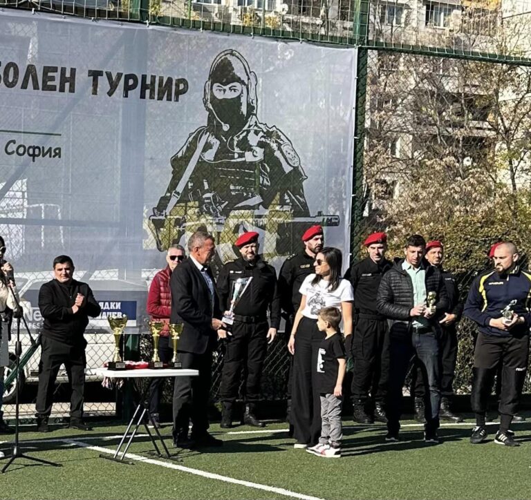 Президентът с признание за спортсменство за полицаи от Пазарджик