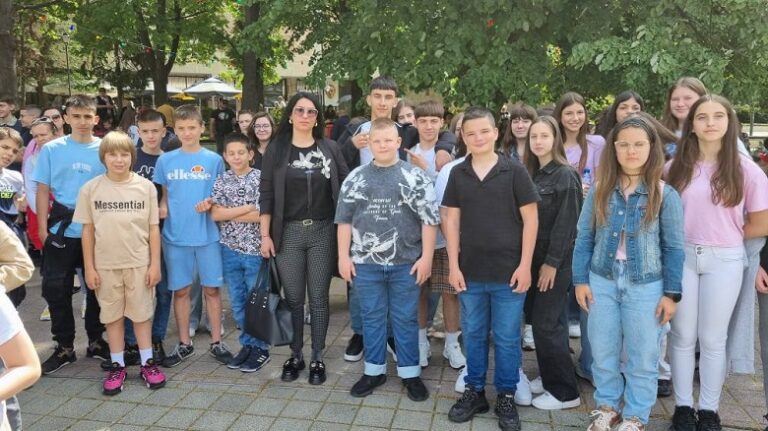 СУ „Д-р Петър Берон“ се включи в кампанията „Не дишай смърт, дишай живот“