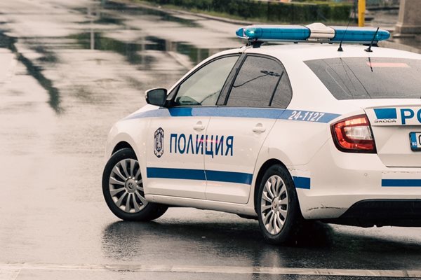 Двама непълнолетни извършиха грабеж в Пазарджик