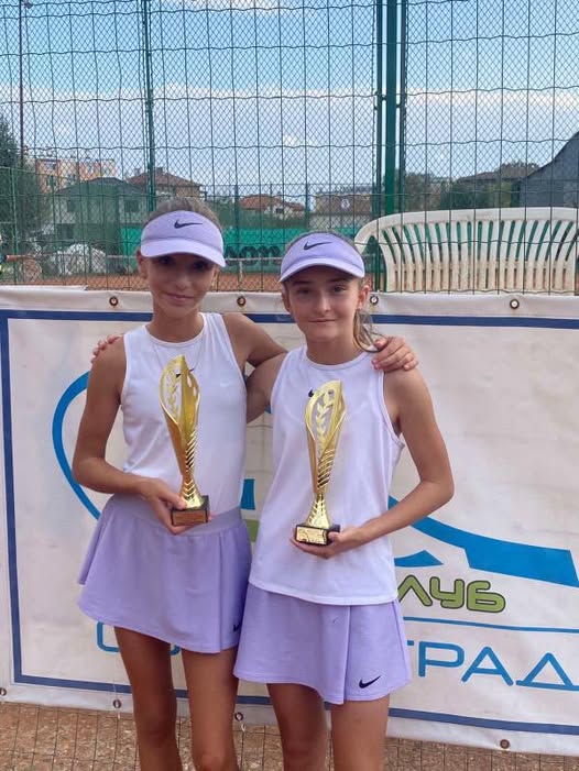 Нова титла за Вивиан Бесалева