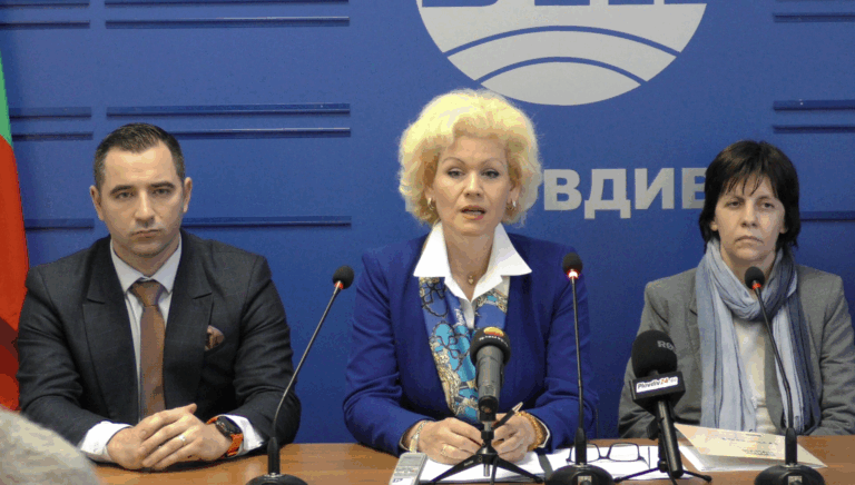 Арбитражна схема и изпълнителни дела за милиони застрашават ВУАРР