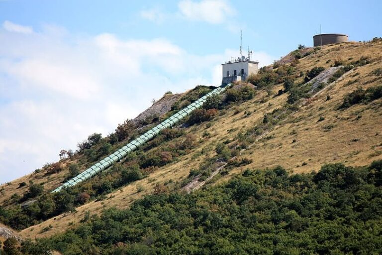 Временно спират подаването на вода за напояване в Пещера и Радилово