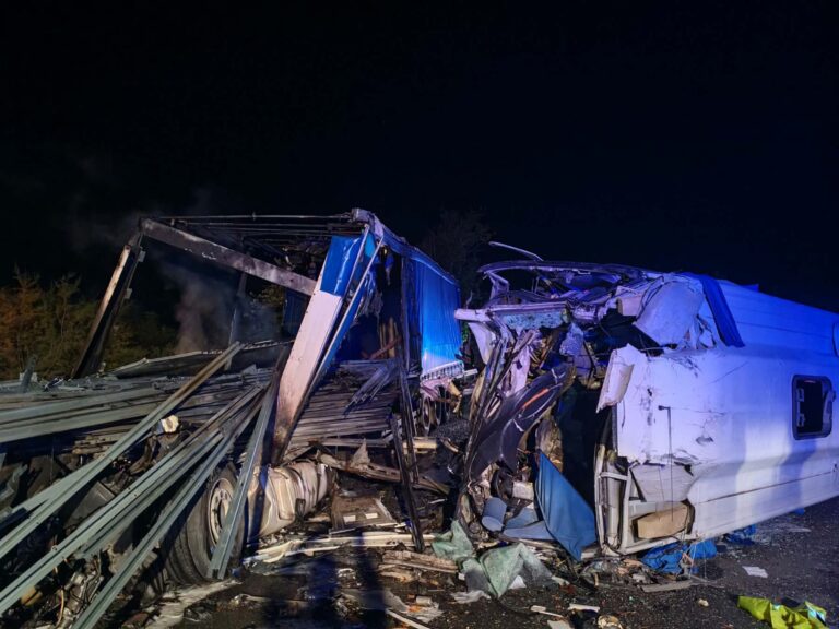 Двама са загинали при катастрофа на пътя Пазарджик-Пловдив